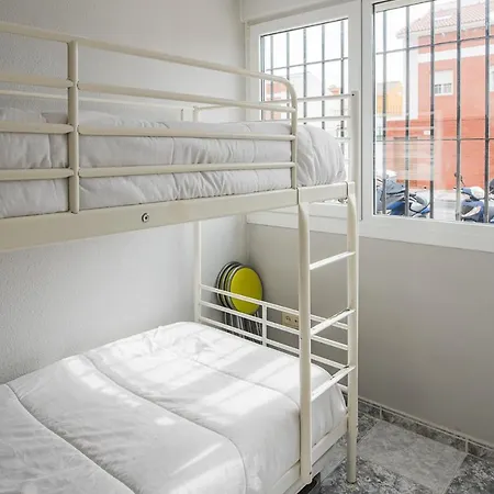 Апартаменты Malagaonbeach 2 - Two Bedrooms - Up To 3 People - 30 Meters Малага